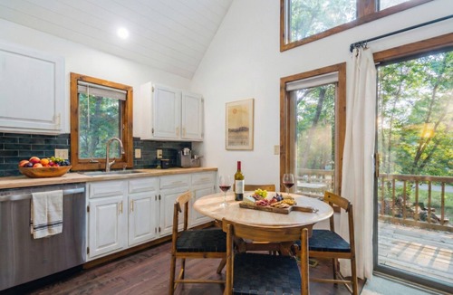 East Stroudsburg Ski Chalet | A-Frame | Ski | Hike | Hot Tub | Firepit