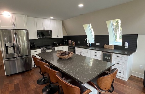 Big Flats House | A-Frame Spa | Sauna | Hot Tub | Cold Tub | Firepit | 7 acres