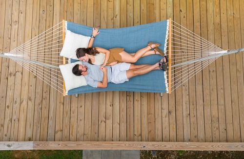 Gainesville Cabin | A-Frame w/Hot Tub, K beds +more!