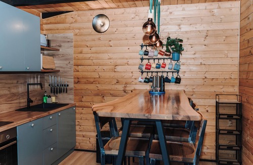 Barilovic Ski Chalet | A-Frame Wellness Chalet 2 Bedrooms Sauna, Jacuzzi & Private Pool
