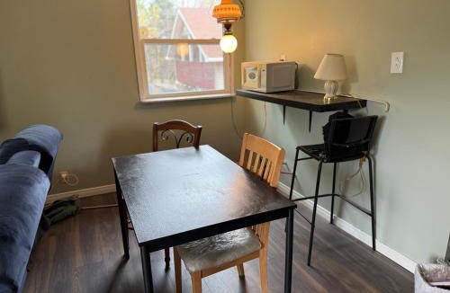 Fredericton Apartment | A fully self-contained one-bedroom apartment