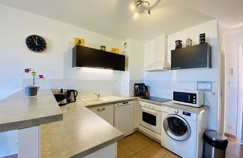 Propriano Apartment | A FUNTANA - two bedrooms, sea view, swimming pool and tennis court (P)