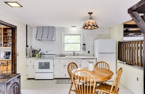 Harwich House | “A Gem” 4BR & 2BA—Private Sandy Beach & Bike Path Access