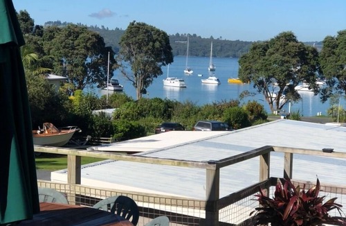 Kerikeri House | A Genuine Comfortable Kiwi Bach