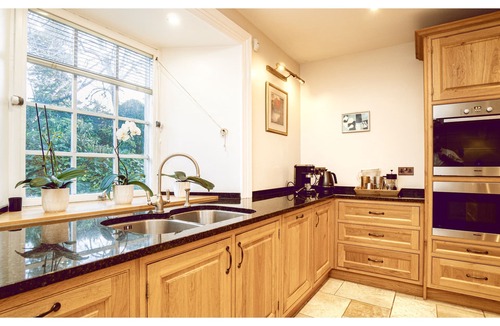 Stirling House | A Georgian Masterpiece Steps from Stirling