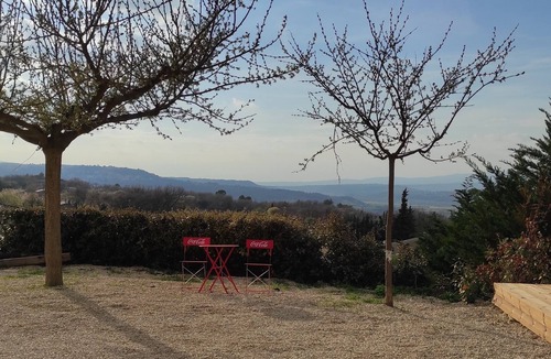 Bonnieux Condo | A getaway in the Luberon