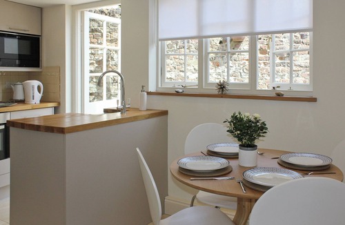 Deal Cottage | A great base for seaside enthusiasts.