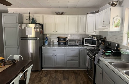 Gerald House | A Great Escape Lake Front Cottage on Waters Edge