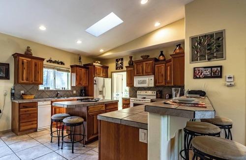 Alto House | A Great Mountain Pleasure | Peaceful Pines, Big Skies, Dog-Friendly