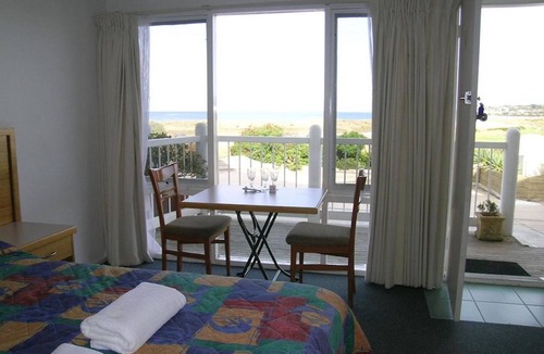 Apollo Bay Hotel | A Great Ocean View Motel