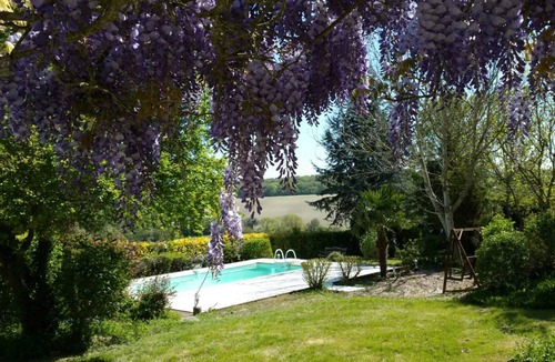 Marce-sur-Esves House | A green oasis in southern Touraine