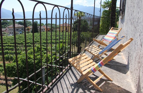 Tenero-Contra House | A green oasis in the middle of the popular resort of Tenero on Lake Maggiore