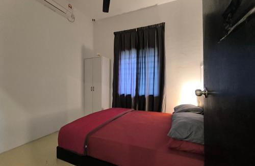 Teluk Intan House | a&h homestay