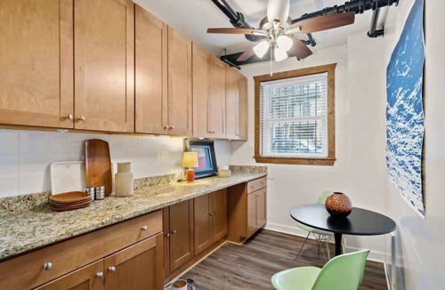 Uptown Apartment | A Hand-some Place Near Wrigley