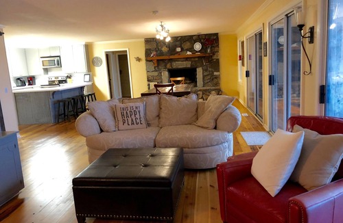 Jasper House | A Happy Place on Smith Lake with Breathtaking Lake Views