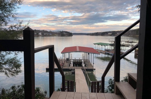 Jasper House | A Happy Place on Smith Lake with Breathtaking Lake Views