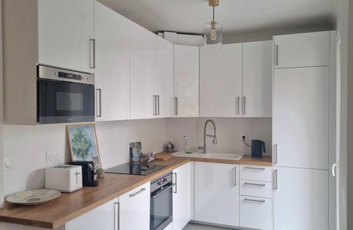 Issy-les-Moulineaux Apartment | A haven of peace between Paris and Versailles