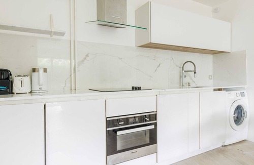 Neuilly-sur-Seine Apartment | A Haven of Peace in Neuilly sur Seine