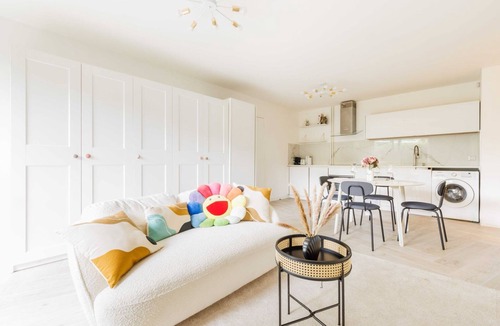 Neuilly-sur-Seine Apartment | A Haven of Peace in Neuilly sur Seine