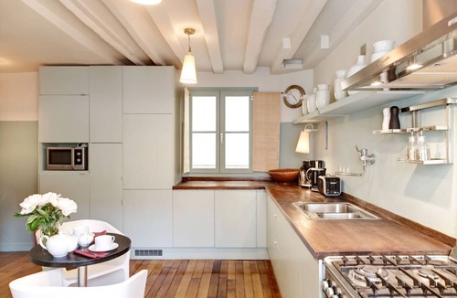 Gaillon Apartment | A HAVEN OF PEACE NEAR LOUVRE & PALAIS ROYAL!