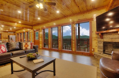 Sevierville Cabin | A Heavenly View Too ~ 6 BR w/Indoor Pool ~ Sleeps 28 ~ Incredible Views!