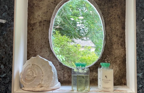 Kingscote Apartment | A Hidden Gem