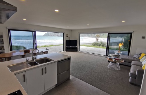 Taupo Bay House | A Hidden Gem - Taupo Bay