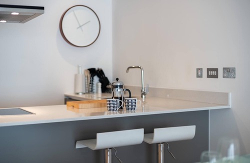 Queen's Park House | A Hint of Pink