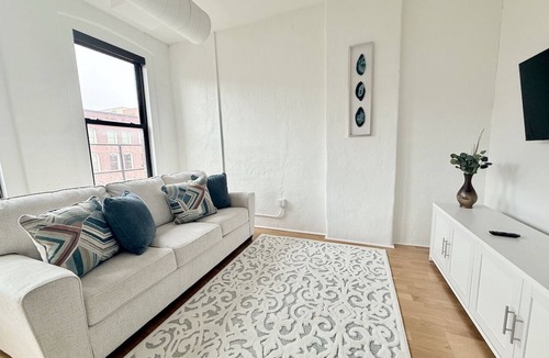 Old Market Apartment | A historic 1,200 square foot loft in the heart of the Old Market with Howard Street view
