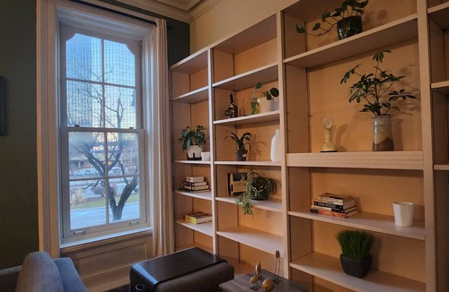 Downtown Detroit Apartment | A historic gem w/modern comfort - ideal setting for group stays, & gatherings