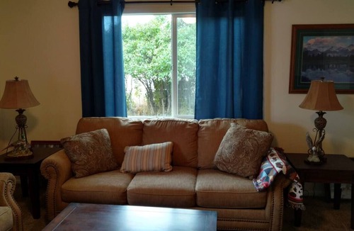 Thermopolis House | A home away from home.