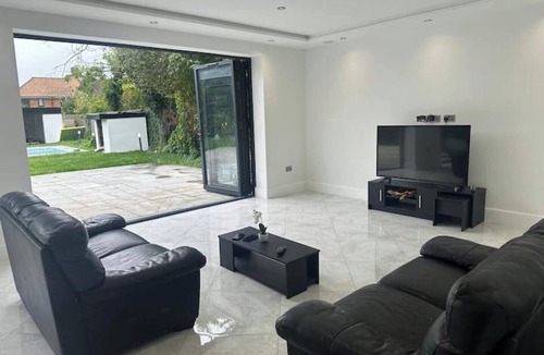 Aldershot House | A home away from home