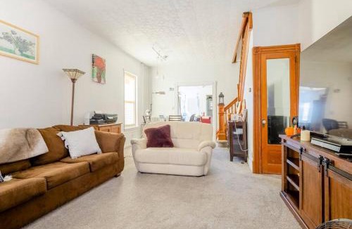 Fleetwood Apartment | A- home -away -from -yours