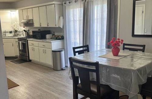 Broken Arrow House | A Home for guests on Budget.