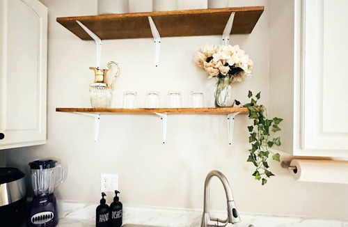 Bristol House | A Homey Haven Away from Home