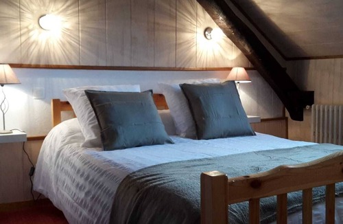 Audressein Hotel | A hostel just for you! Large common areas At the foot of the mountains