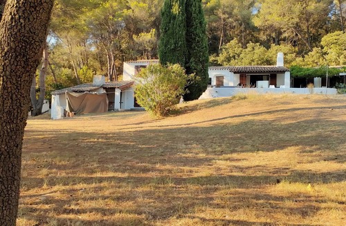 Sorgues Villa | A house bathed in light, between nature and relaxation