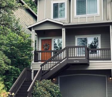 Bull Mountain House | A House On Catalina