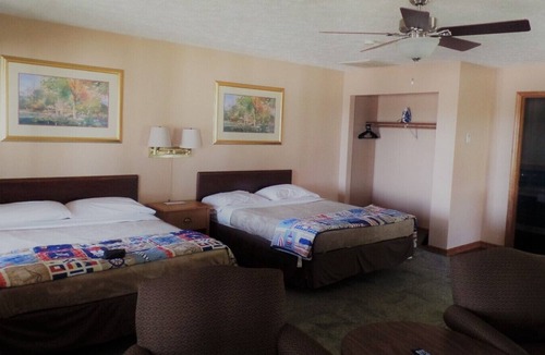 Golconda Resort | A Jacuzzi, and an Amazing View!