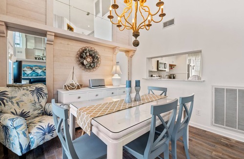 Manteo Condo | A Joyful Sound: Canalfront | Private Boat Slip