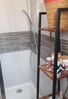 Latour-de-France Bed & Breakfast | A L' Estiu