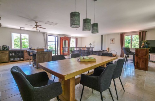 Saint-Andre-de-Roquepertuis Villa | A little corner of Paradise!