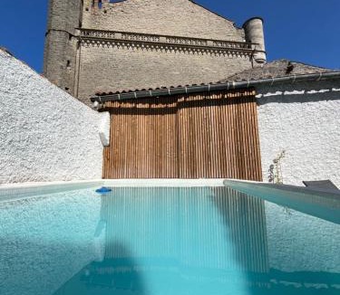 Montreal Bed & Breakfast | A l'ombre de la Collegiale