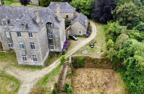 Saint-Guyomard House | A l'ombre du château, Dépendance de caractère