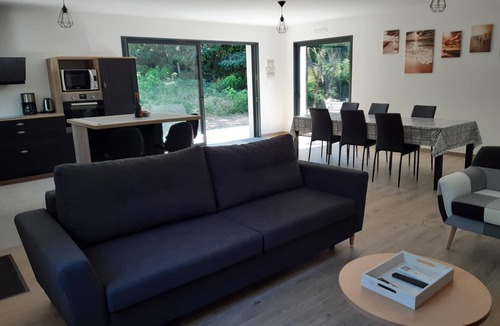 Longeville-sur-Mer House | A L'orée des Pins - Maison Récente Climatisée