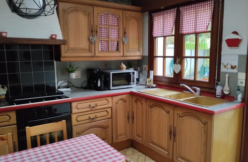 Marquise House | A la bonne franquette Family home rated 3-star furnished accommodation.