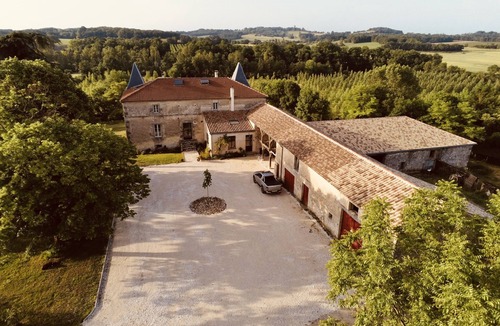 La Sauvetat-sur-Lede House | A la Campagne, Maison Rénovée 5 Chambres Avec Piscine