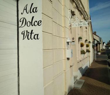 Bleriot-Plage House | A La Dolce Vita