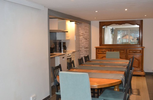 Fremifontaine House | A la fontaine fleurie