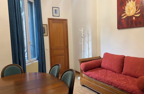 Le Kremlin-Bicetre Apartment | A la Frontière sud 13ème Arrondissement Paris, Appartement F3 Meublé Tout Conf